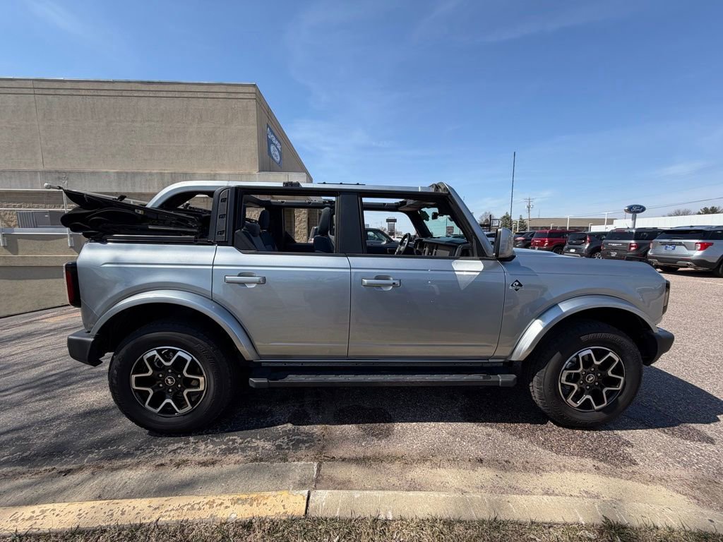 Used 2023 Ford Bronco Outer Banks image 38