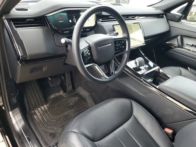 Used 2025 Land Rover Range Rover Sport SE AWD/4WD image 6