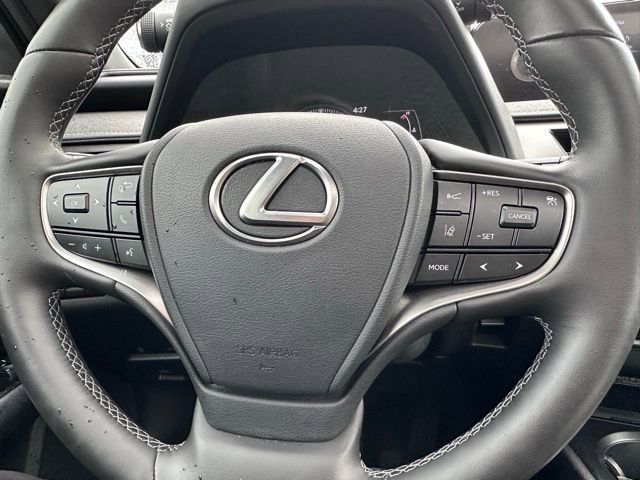 Used 2022 Lexus UX 200 w/ Premium Package image 12
