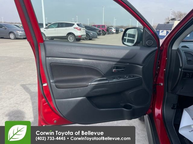 Used 2025 Mitsubishi Outlander Sport ES image 18