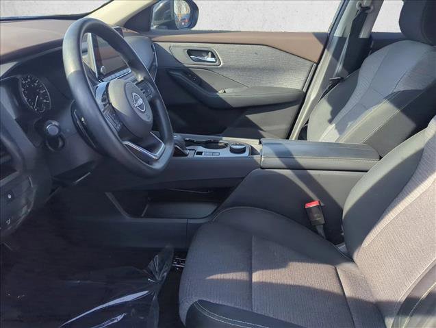 Used 2023 Nissan Rogue SV image 15