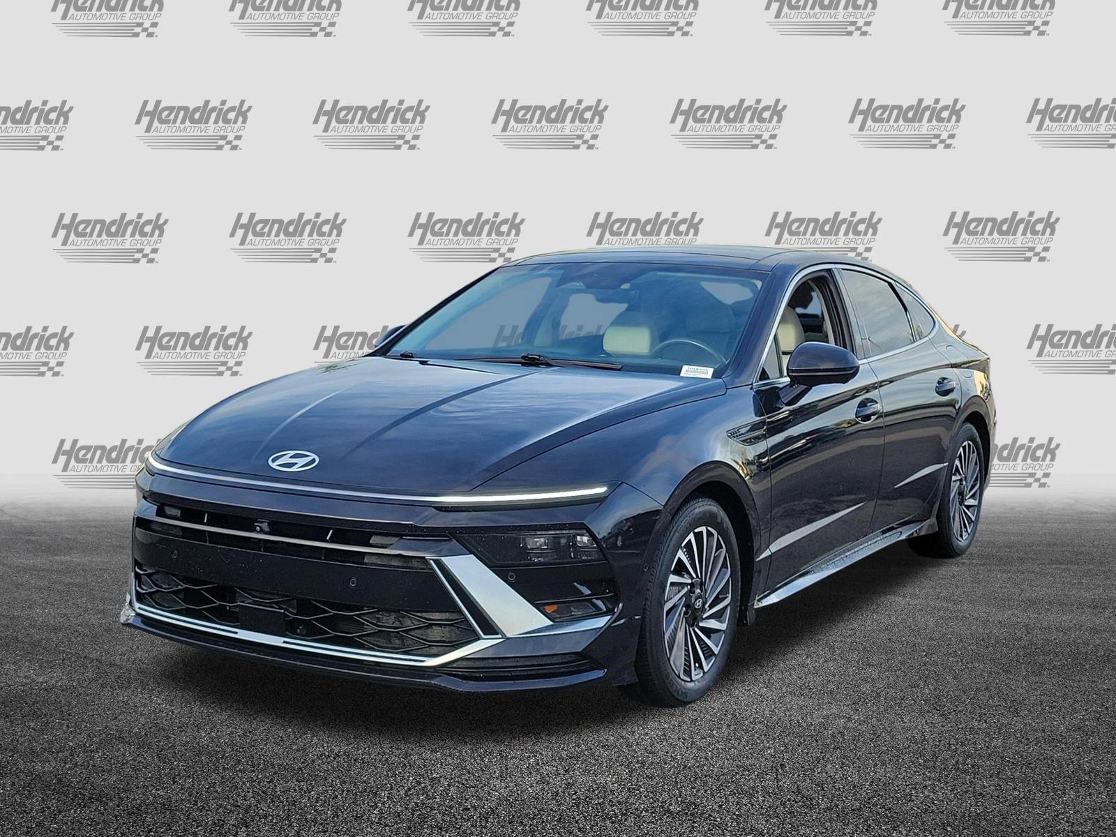 Used 2024 Hyundai Sonata Limited FWD image 3