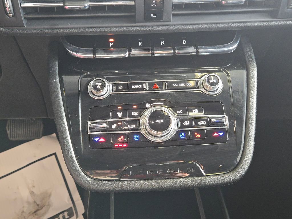 Used 2022 Lincoln Corsair Reserve w/ Equipment Group 201A image 20