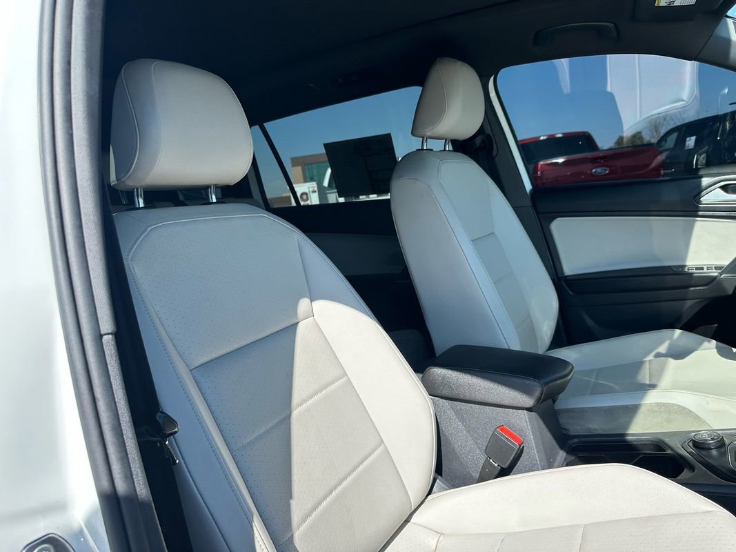 Used 2020 Volkswagen Tiguan SE R-Line w/ 3rd Row Seat Package image 16