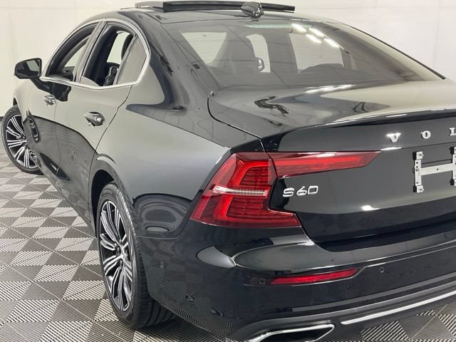 Certified 2022 Volvo S60 B5 Inscription AWD/4WD image 35