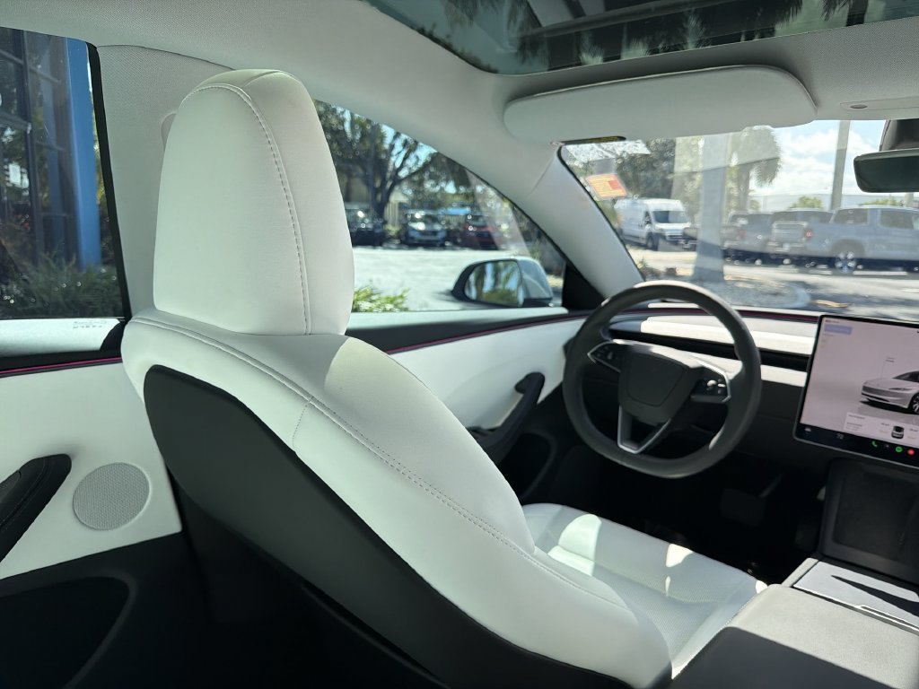 Used 2026 Tesla Model 3 RWD image 17