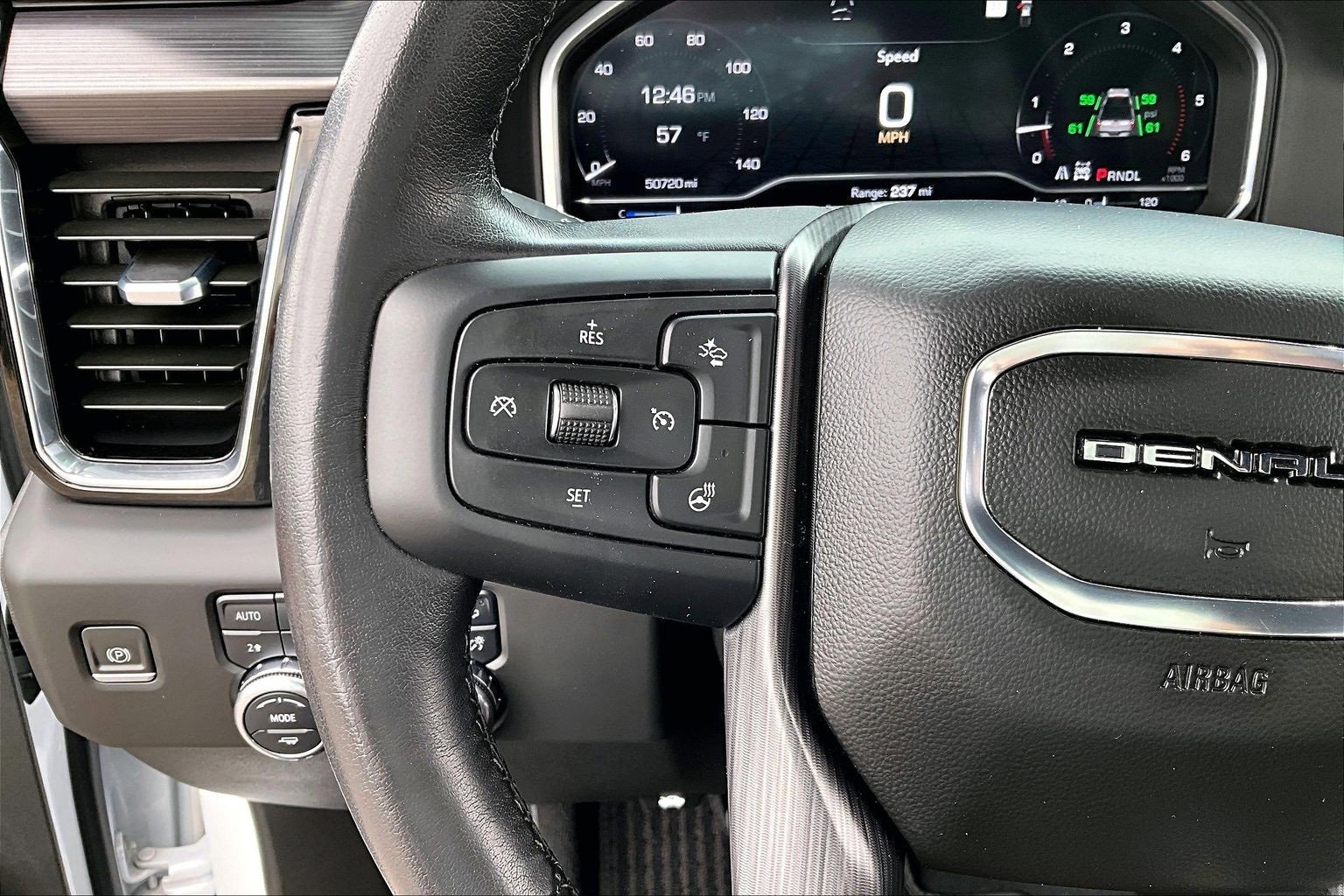 Used 2024 GMC Sierra 2500 Denali Ultimate image 20