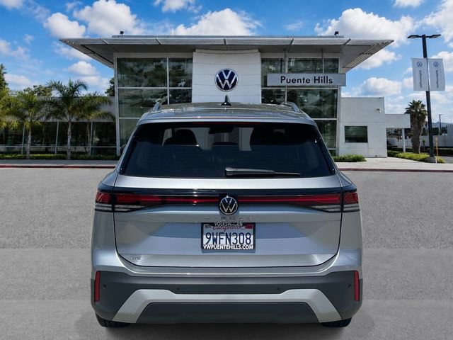Certified 2026 Volkswagen Tiguan SE w/ Panoramic Sunroof Package FWD image 5