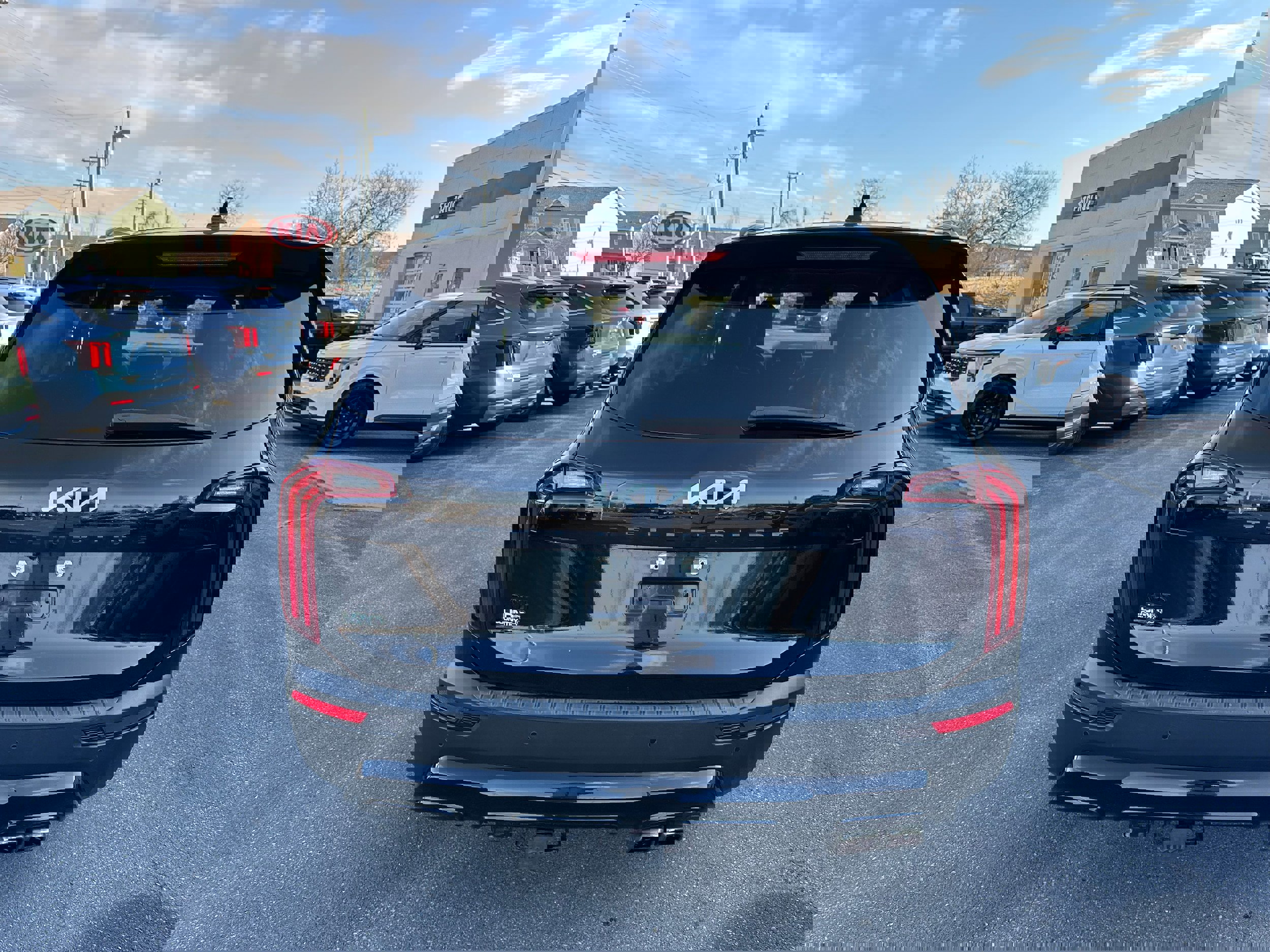 Used 2022 Kia Telluride SX w/ SX Prestige Package image 6