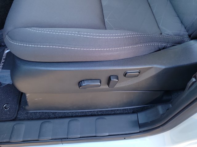 Used 2025 Nissan Frontier SV w/ SV Convenience Package RWD image 18