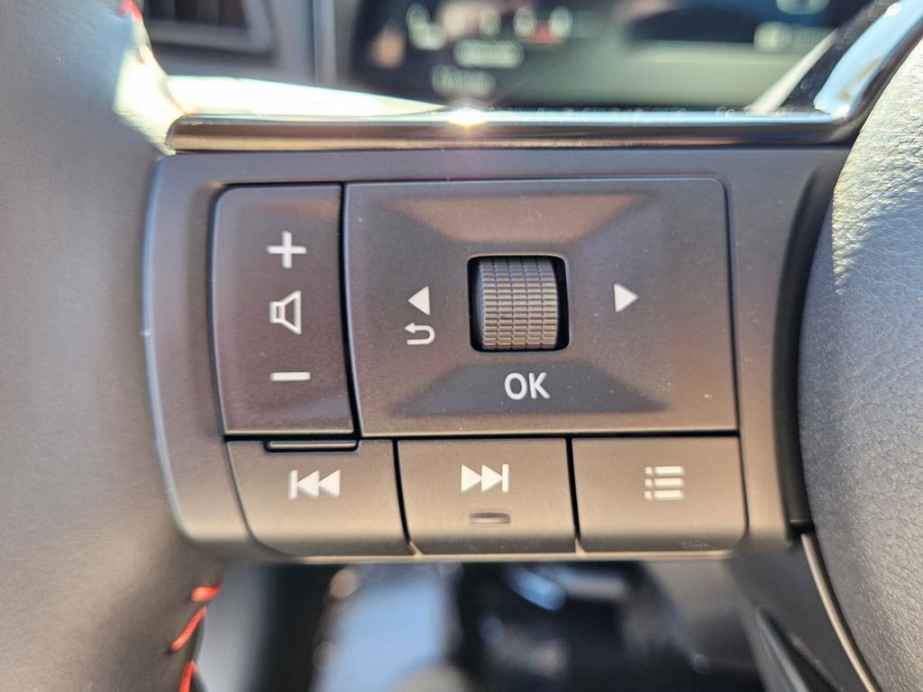 New 2026 Nissan Kicks SR w/ SR Premium Package image 25