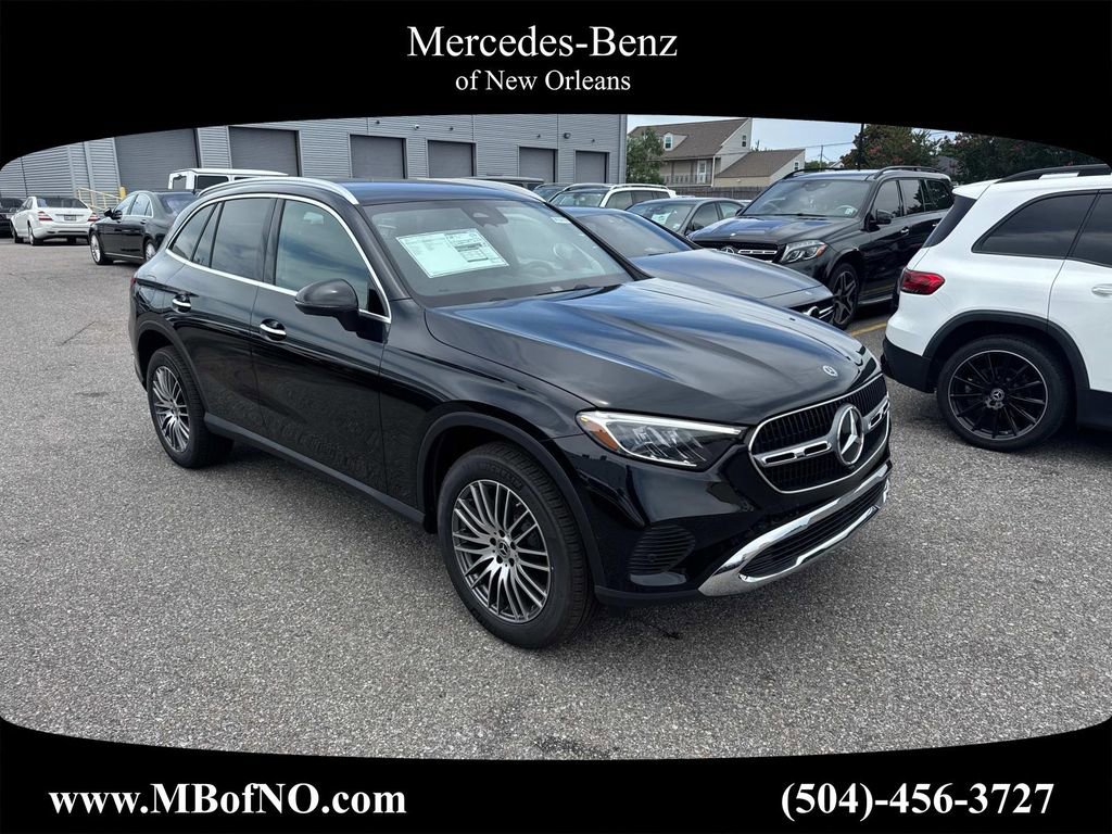 Used 2025 Mercedes-Benz GLC 300 4MATIC image 1