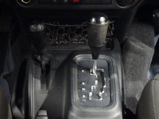 Used 2018 Jeep Wrangler Unlimited Sport AWD/4WD image 33