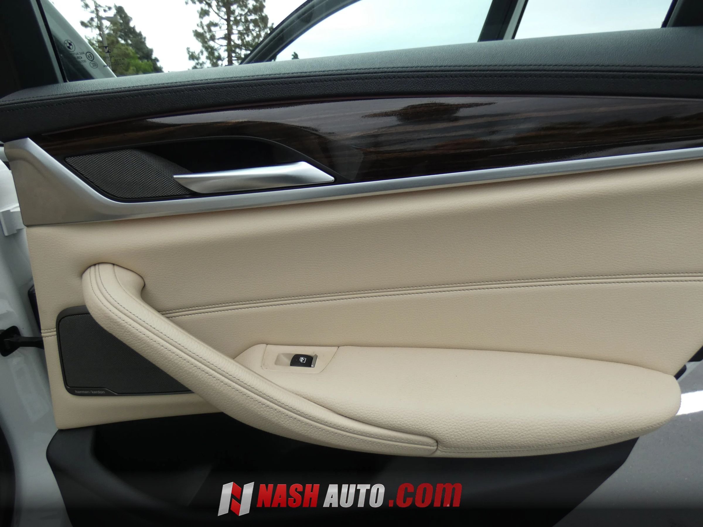 Used 2017 BMW 540i RWD image 44