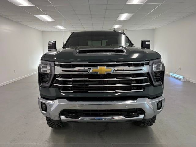 New 2026 Chevrolet Silverado 2500 LTZ w/ LTZ Convenience Package video 2