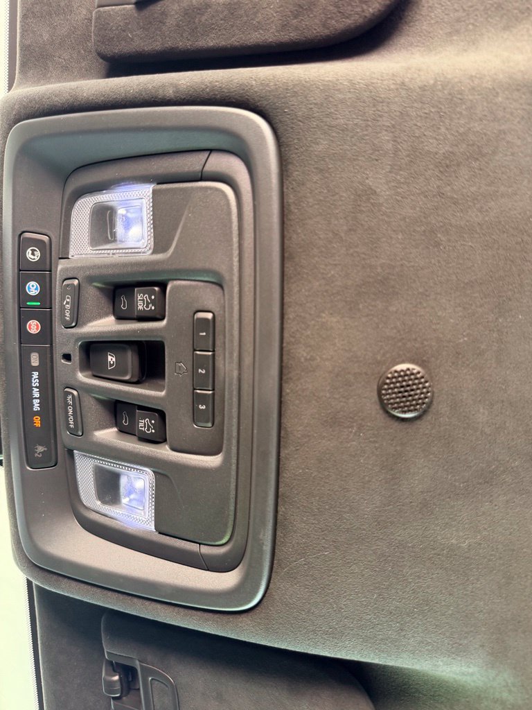 Used 2024 GMC Sierra 2500 Denali Ultimate AWD/4WD image 26