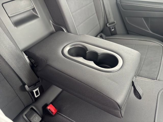 Used 2024 Volkswagen Taos SE image 38