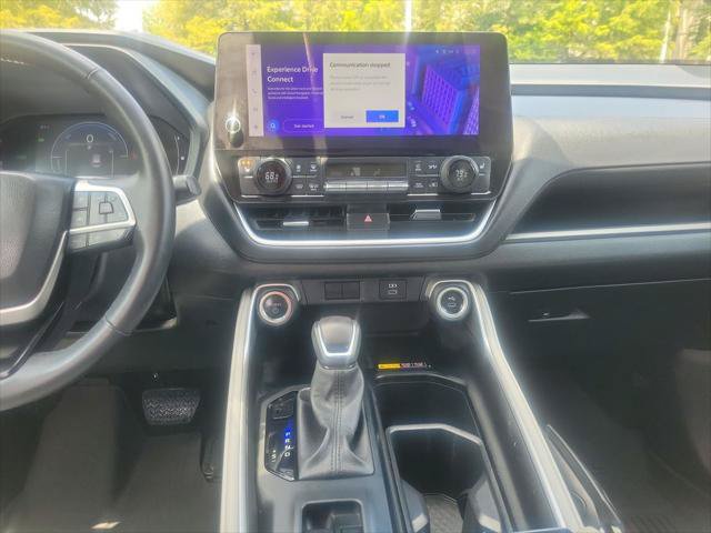 Certified 2024 Toyota Grand Highlander XLE FWD image 37