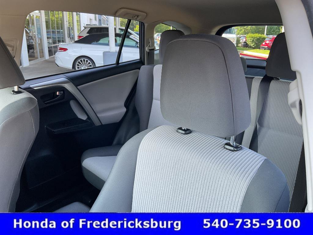 Used 2015 Toyota RAV4 LE AWD/4WD image 33