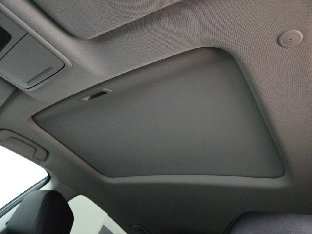 Used 2024 Honda Accord EX-L image 13