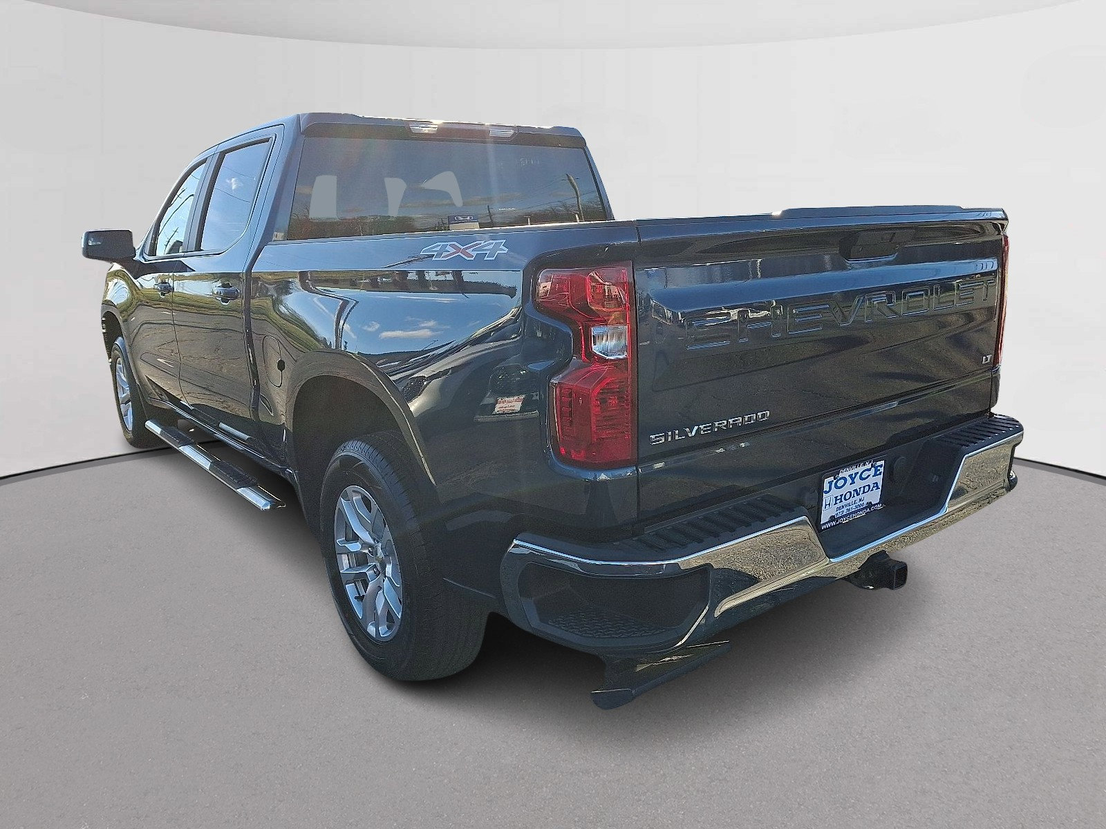 Used 2021 Chevrolet Silverado 1500 LT image 7