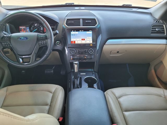 Used 2017 Ford Explorer XLT w/ Equipment Group 202A FWD image 6