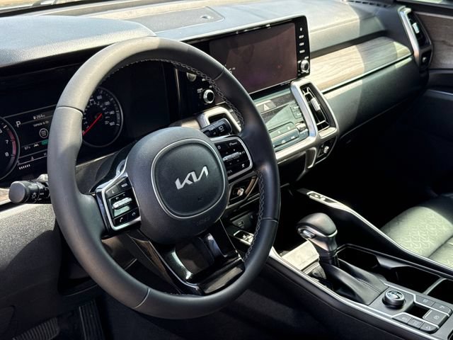 Used 2022 Kia Sorento EX FWD image 18