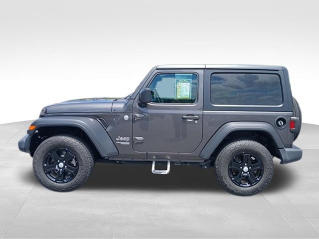 Used 2019 Jeep Wrangler Sport AWD/4WD image 3