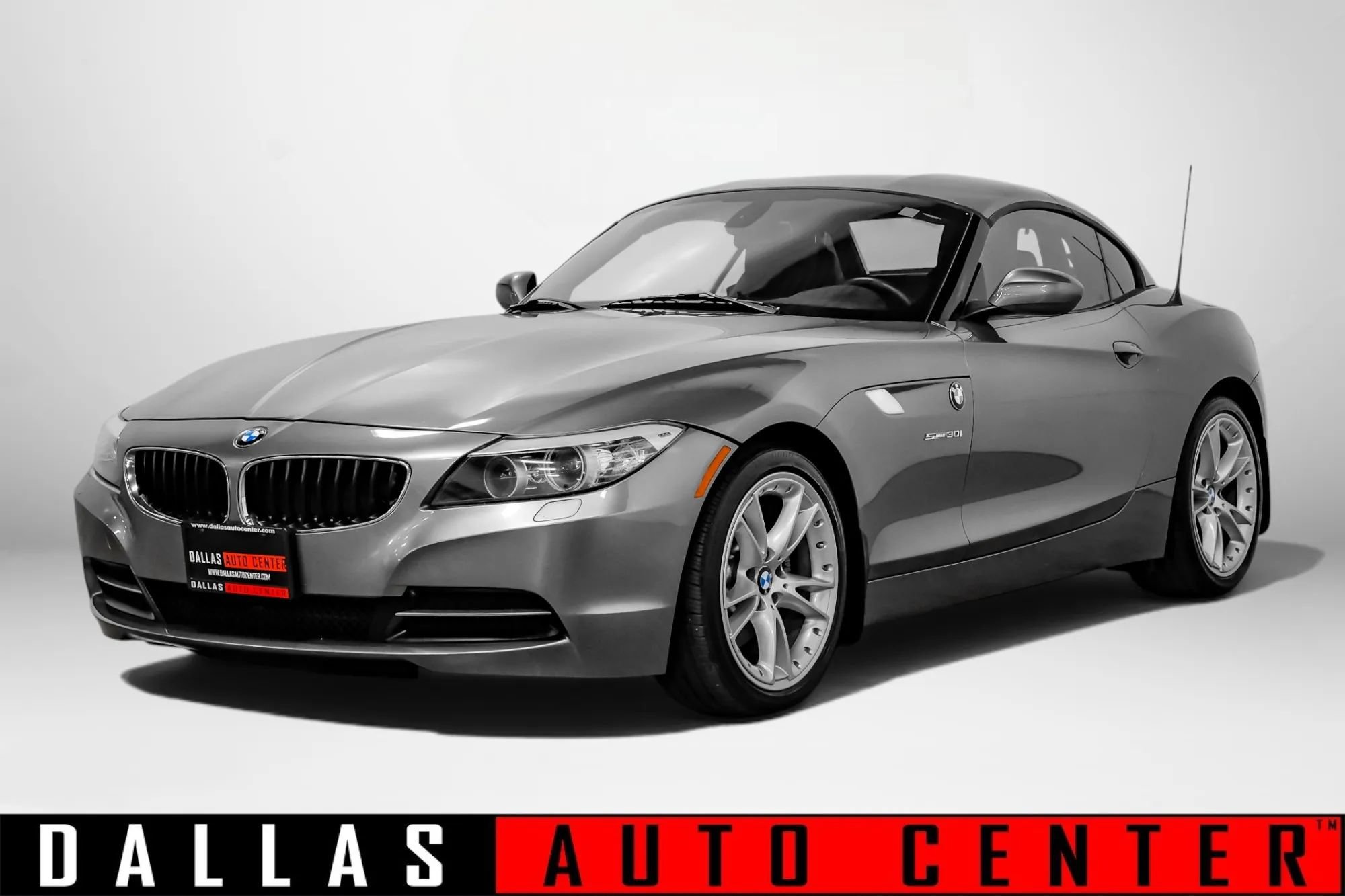 Used 2010 BMW Z4 sDrive30i RWD image 3