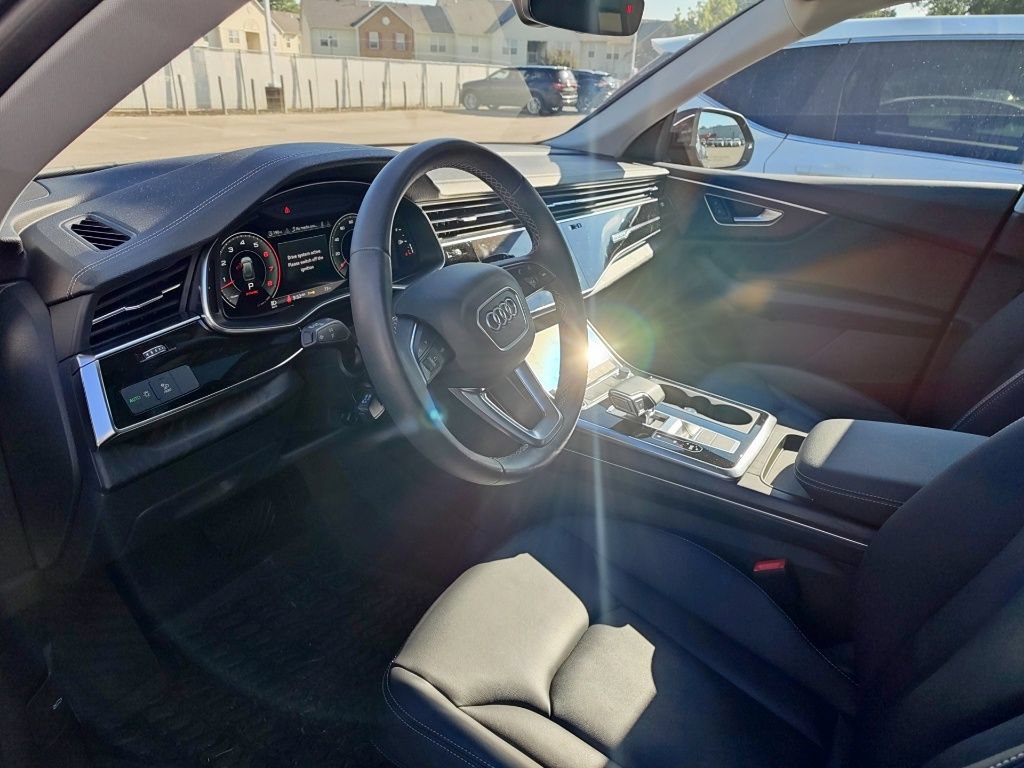 Used 2023 Audi Q8 Premium AWD/4WD image 10