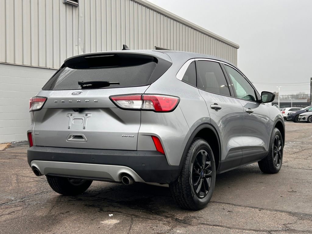 Used 2022 Ford Escape SE w/ Cold Weather Package image 7