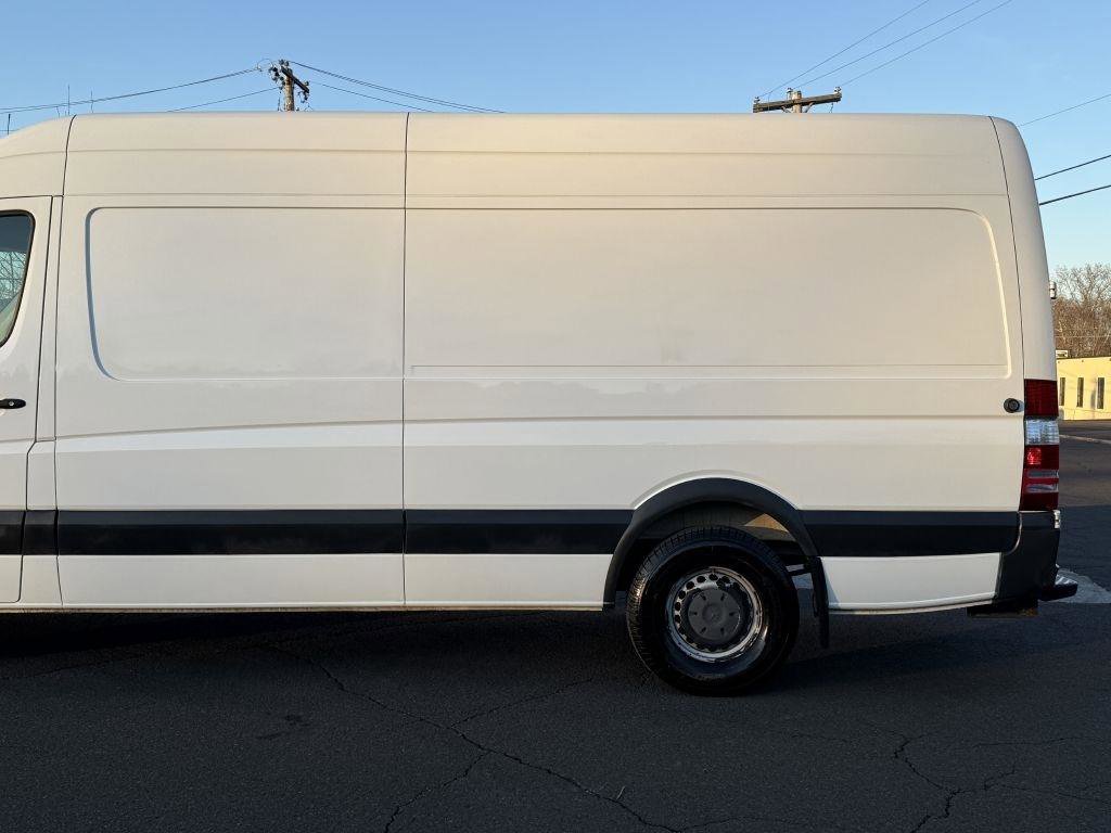 Used 2018 Mercedes-Benz Sprinter 2500 image 6
