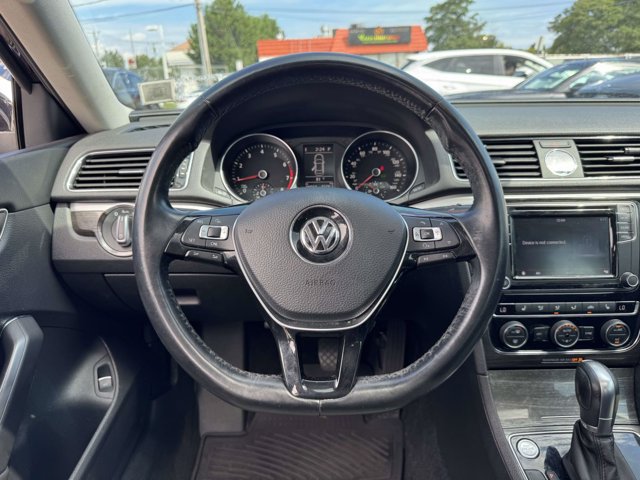 Used 2017 Volkswagen Passat 1.8T SE FWD image 19