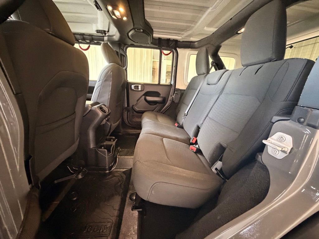 Used 2020 Jeep Wrangler Unlimited Sport image 17