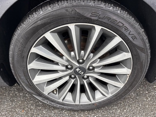 Used 2017 Kia Cadenza Premium w/ Luxury Package image 13