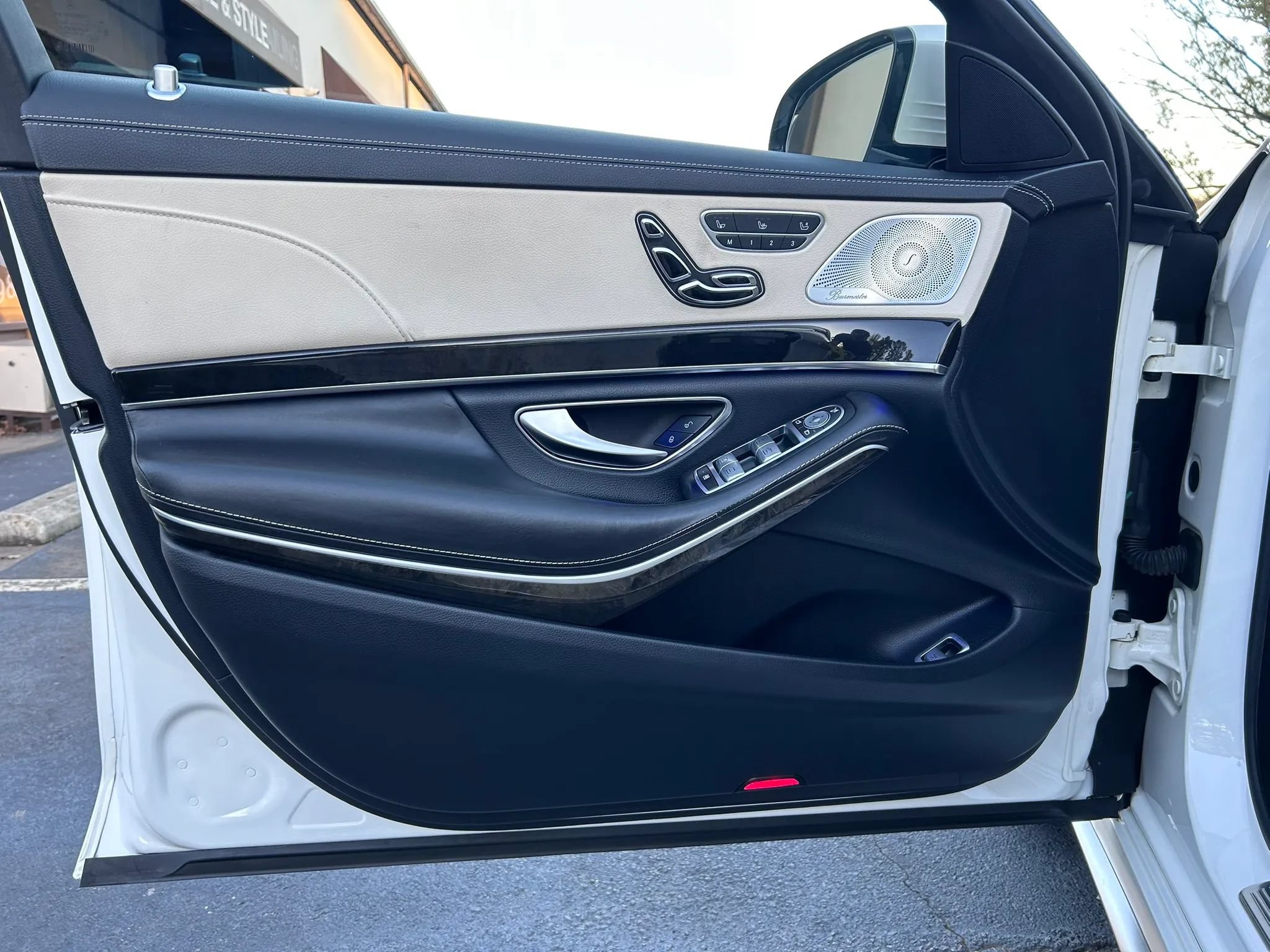 Used 2015 Mercedes-Benz S 63 AMG 4MATIC Sedan image 24