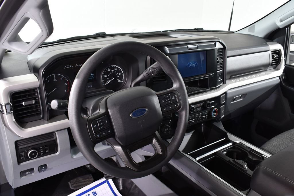 New 2025 Ford F550 XLT w/ XLT Value Package image 11