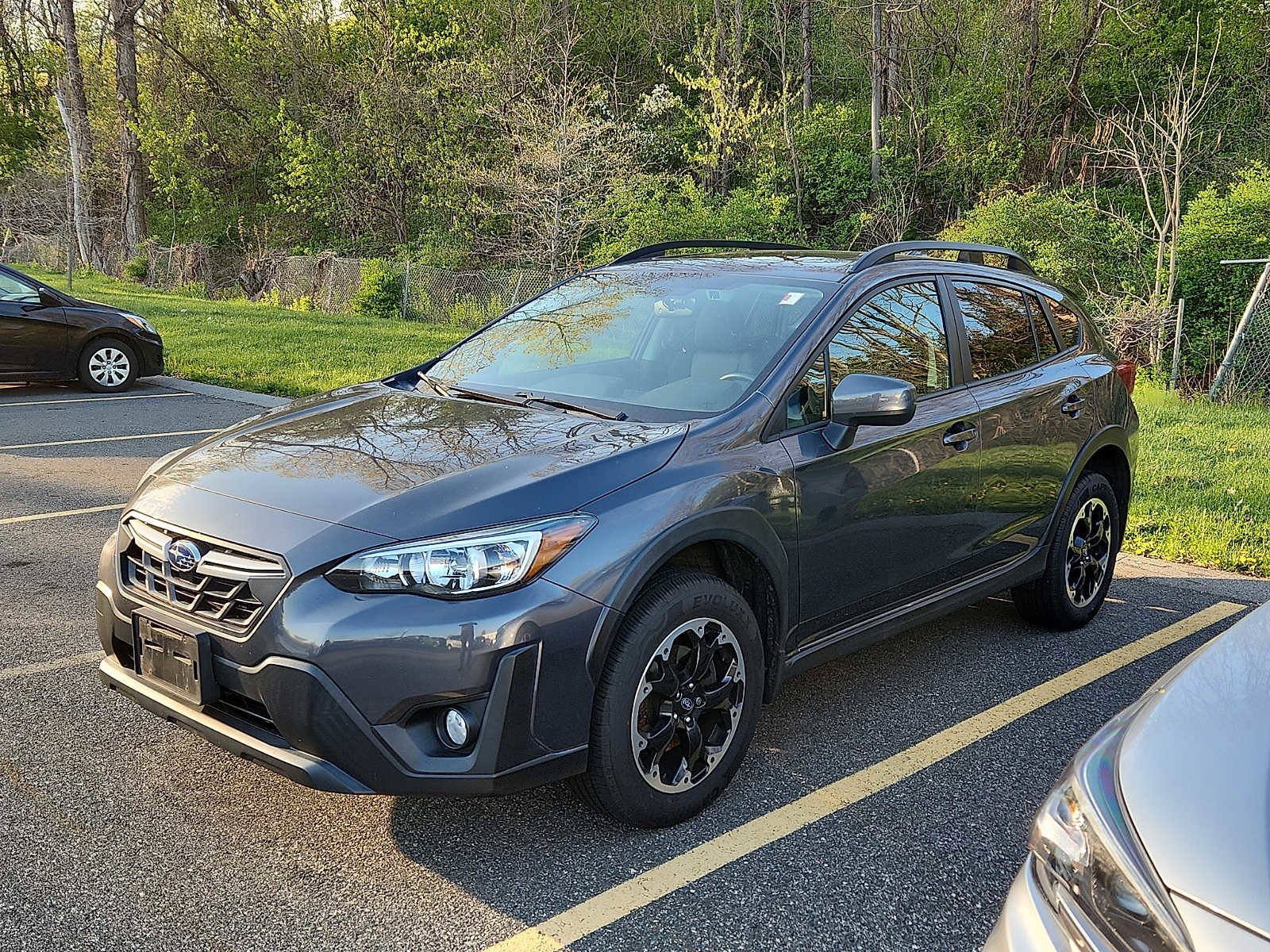 Used 2022 Subaru Crosstrek 2.0i Premium w/ Moonroof Package image 3