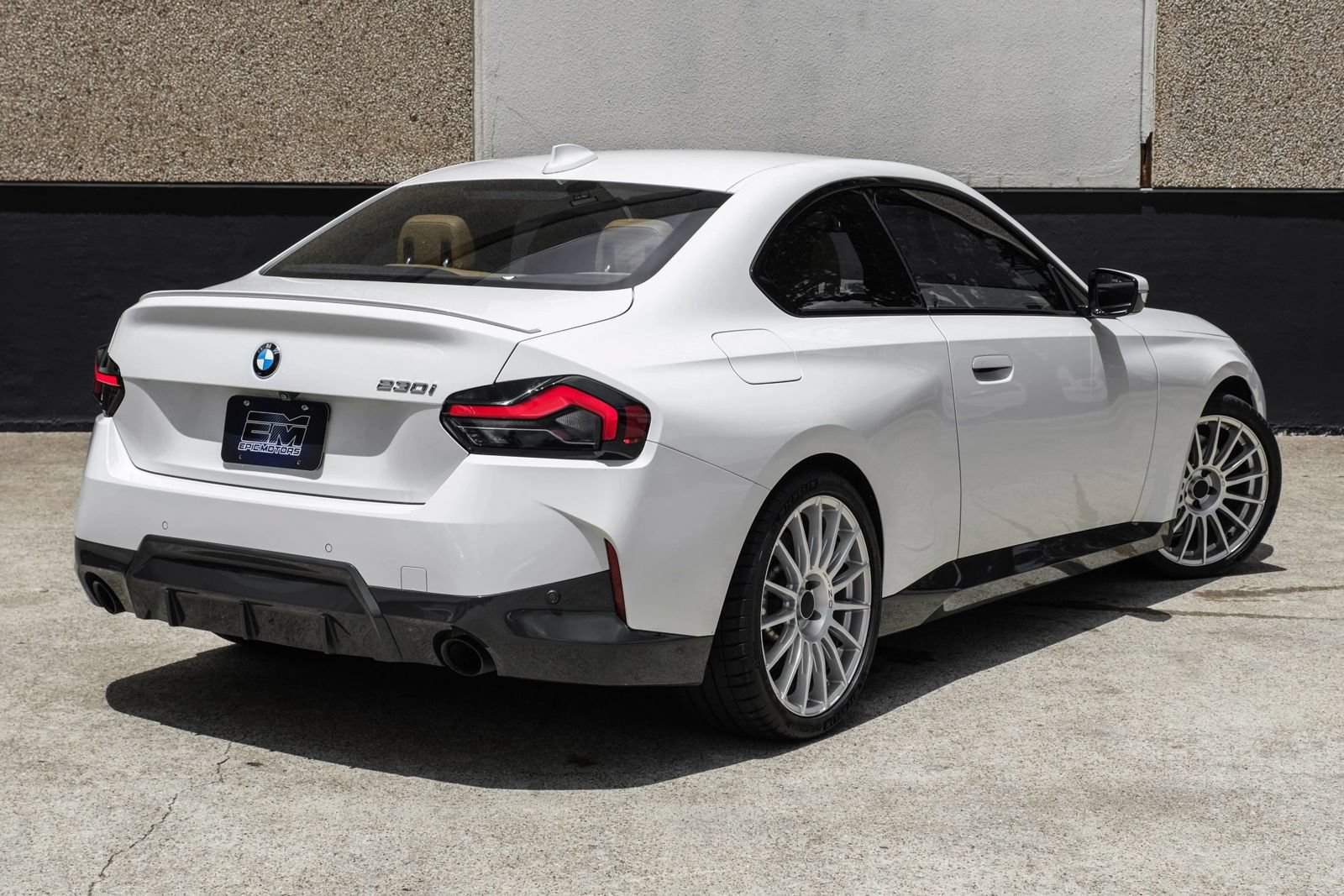 Used 2022 BMW 230i Coupe w/ M Sport Package RWD image 7