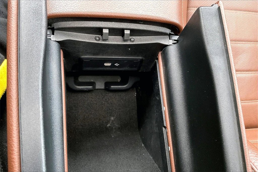 Used 2024 Mercedes-Benz GLS 450 4MATIC image 16