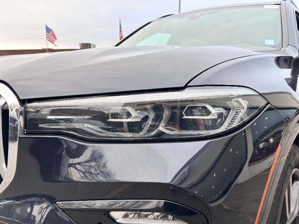 Used 2020 BMW X7 xDrive40i w/ M Sport Package image 15