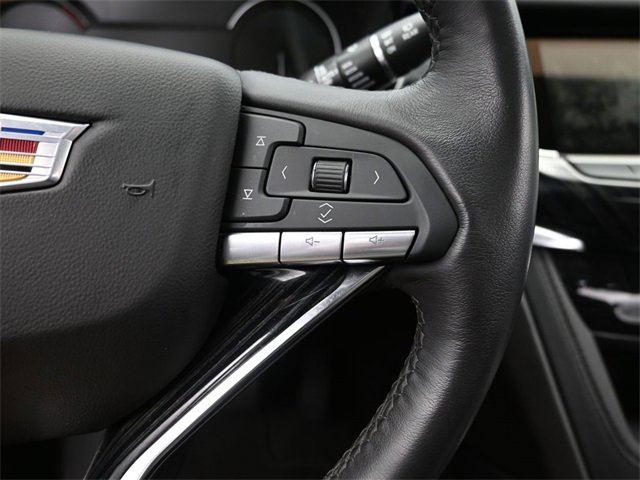 Certified 2025 Cadillac XT6 Premium Luxury image 33