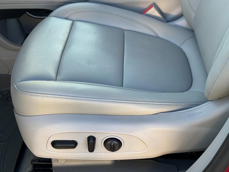 Used 2022 GMC Acadia SLT w/ Preferred Package image 27