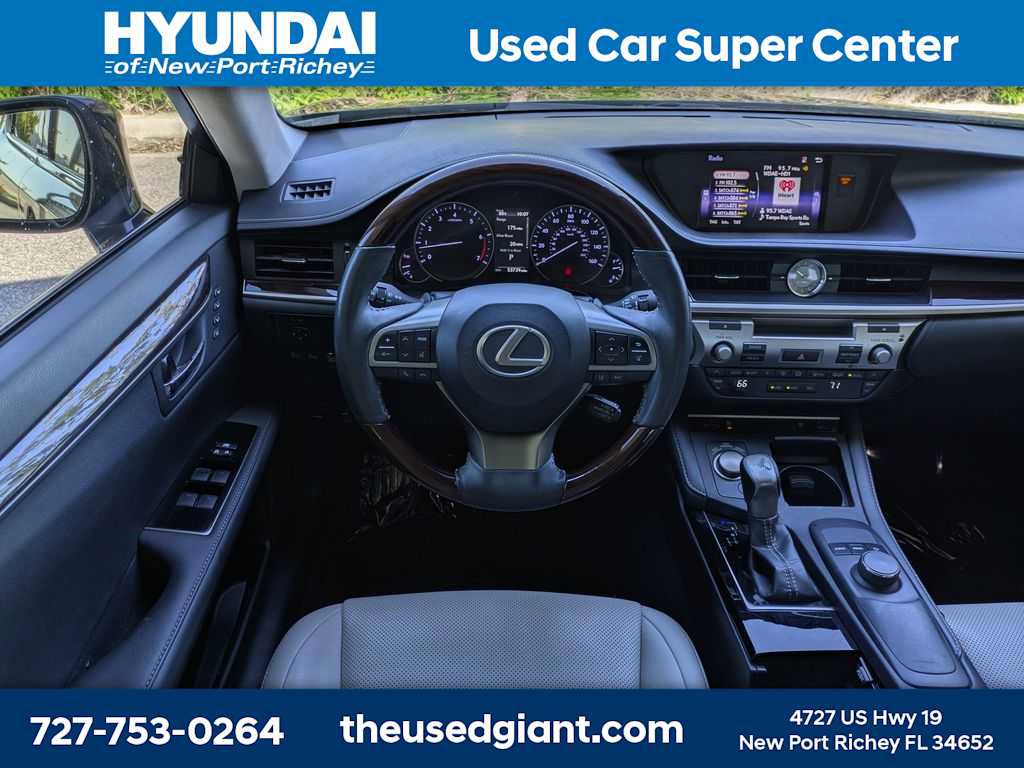 Used 2018 Lexus ES 350 w/ Premier Package FWD image 16