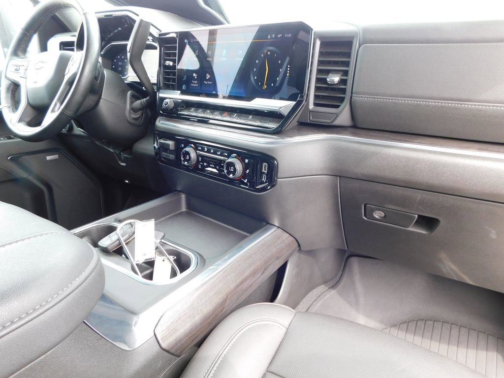 Used 2024 Chevrolet Silverado 2500 LTZ w/ LTZ Plus Package image 26
