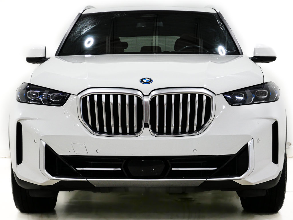 Used 2024 BMW X5 xDrive50e AWD/4WD image 2