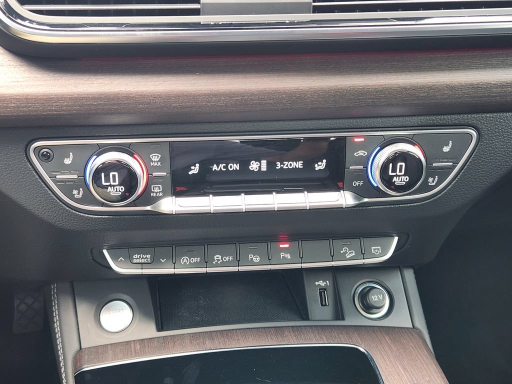 Used 2021 Audi Q5 Prestige w/ Prestige Package AWD/4WD image 23