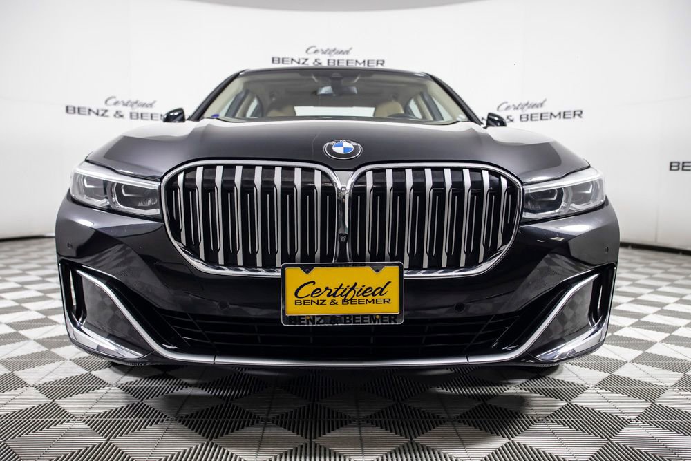 Used 2022 BMW 740i xDrive w/ Premium Package image 7