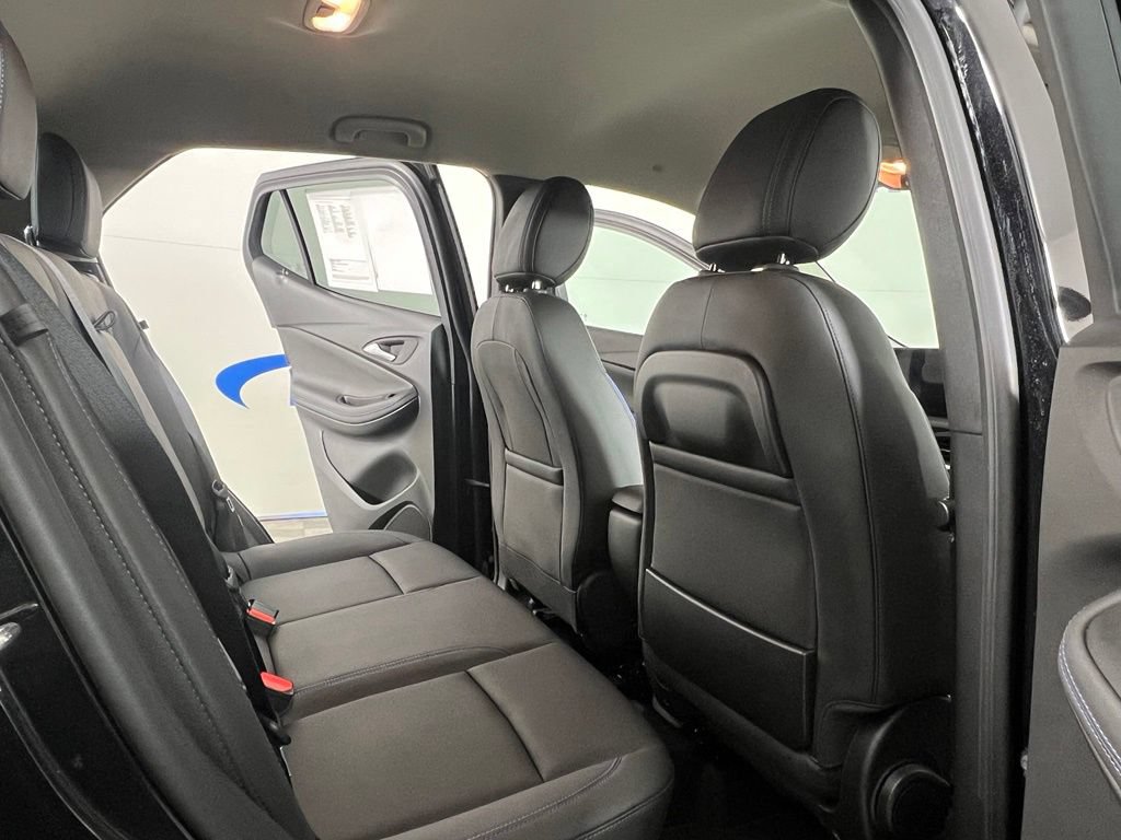 Used 2025 Buick Encore GX Sport Touring w/ Comfort Package AWD/4WD image 13