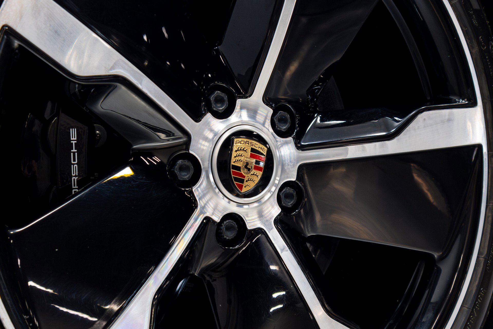 Used 2020 Porsche Taycan Turbo S AWD/4WD image 23